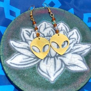 Alien earrings 👽